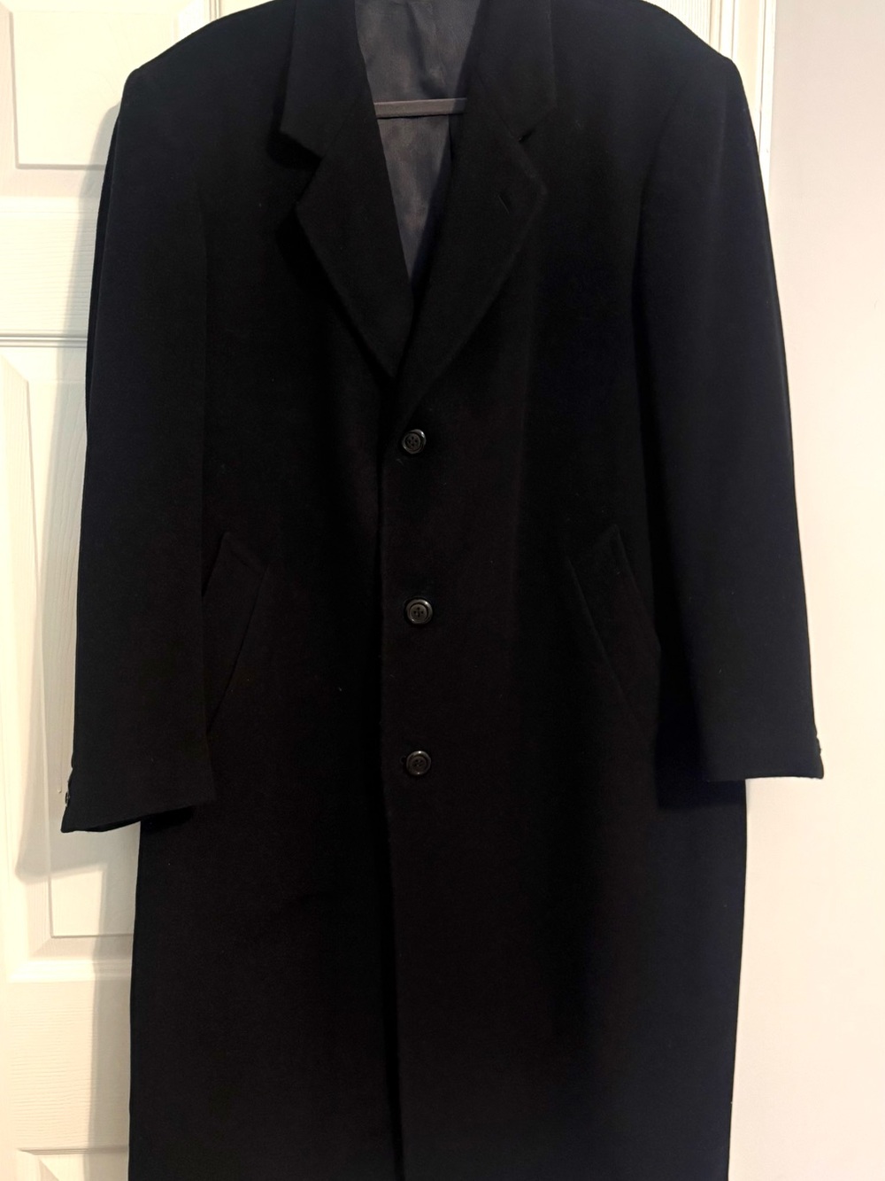 Men's Black Trench Coat - Tailored Single-Breasted Overcoat